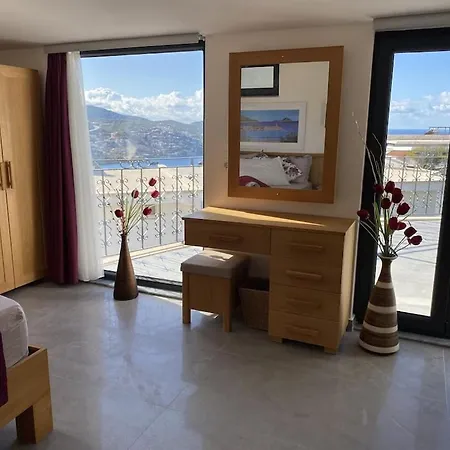 Villa Kirmizi Lale, Private Pool, Gardens, Very Close To Town - No Need For Taxi Kas